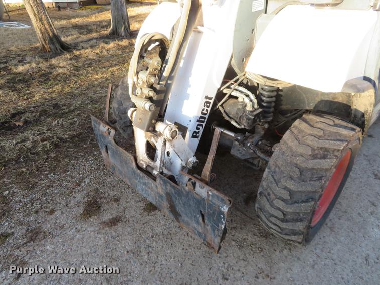 image for item DE8840 2004 Bobcat Toolcat 5600 utility work machine