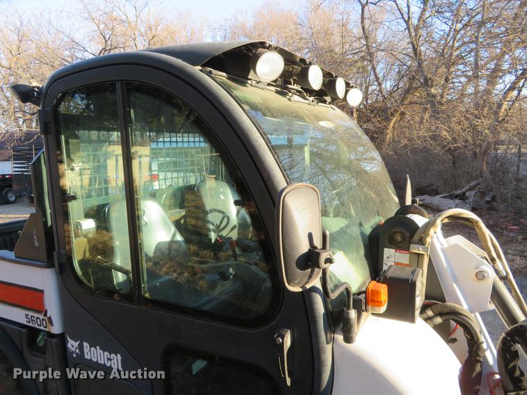 image for item DE8840 2004 Bobcat Toolcat 5600 utility work machine