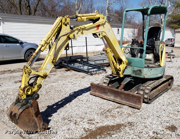 image for item DF3334 2007 Yanmar VIO27-3 mini excavator