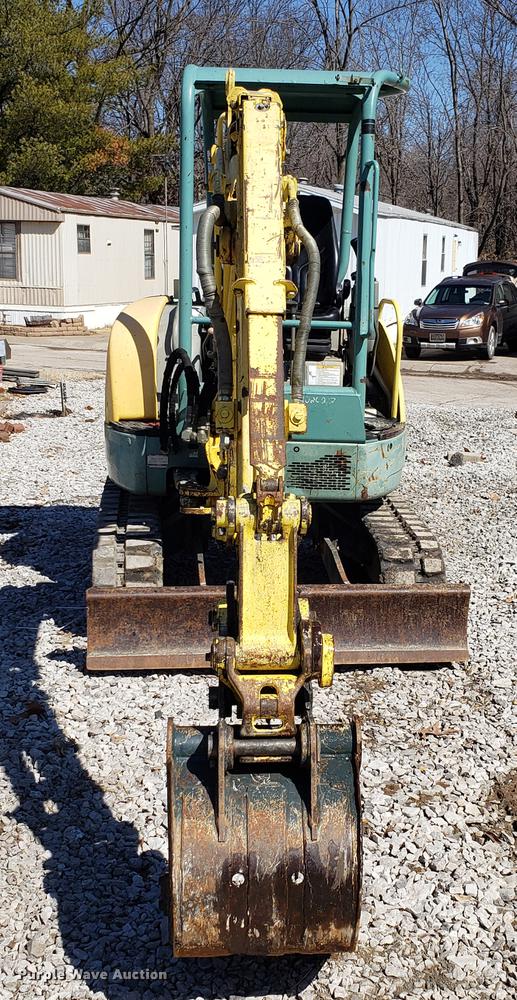 image for item DF3334 2007 Yanmar VIO27-3 mini excavator