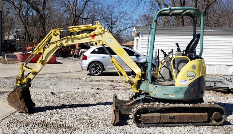 image for item DF3334 2007 Yanmar VIO27-3 mini excavator