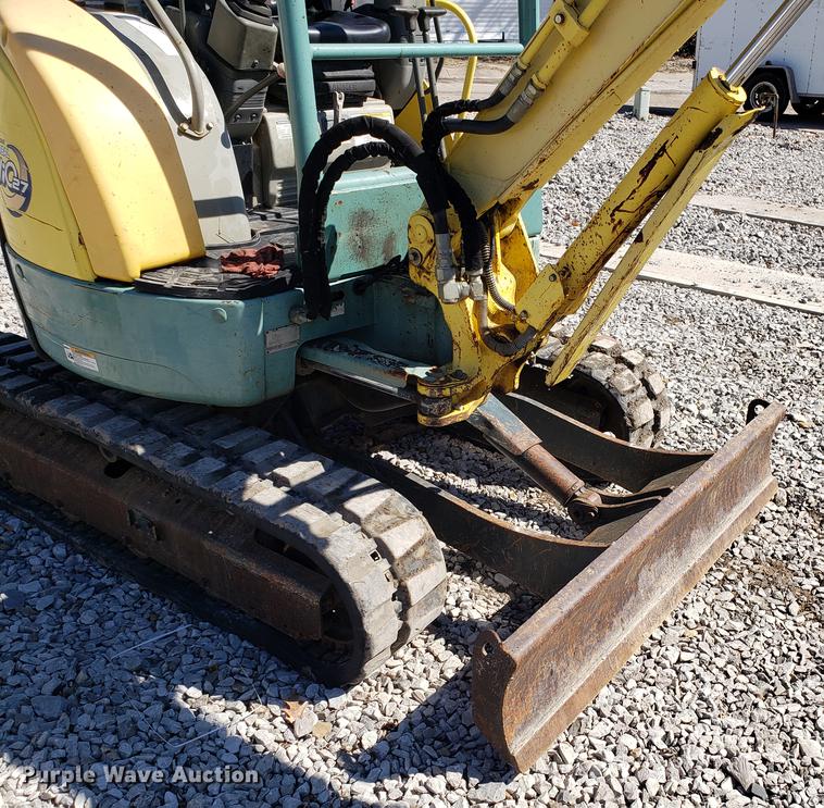 image for item DF3334 2007 Yanmar VIO27-3 mini excavator