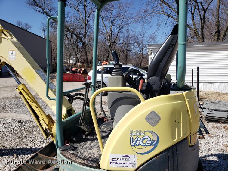 image for item DF3334 2007 Yanmar VIO27-3 mini excavator