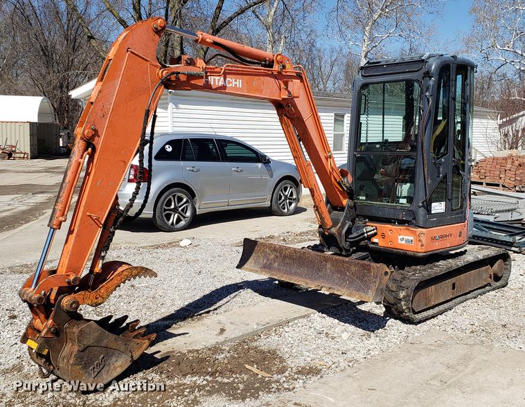 image for item DF3335 2008 Hitachi ZX35U mini excavator