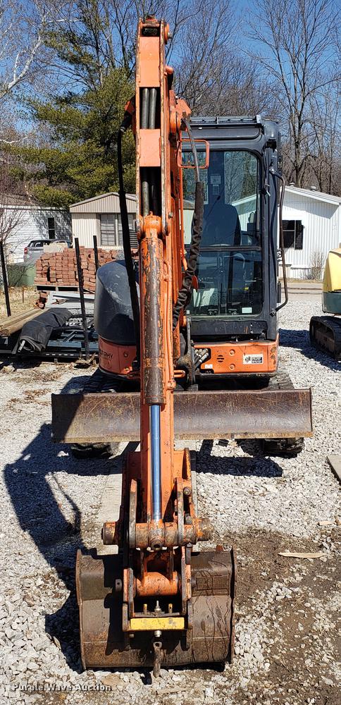 image for item DF3335 2008 Hitachi ZX35U mini excavator