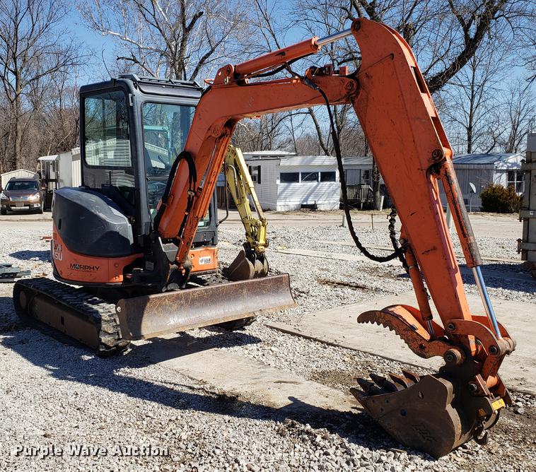 image for item DF3335 2008 Hitachi ZX35U mini excavator
