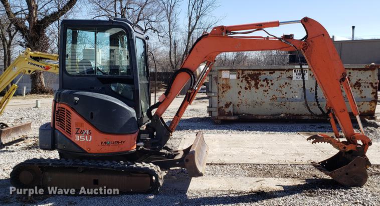 image for item DF3335 2008 Hitachi ZX35U mini excavator