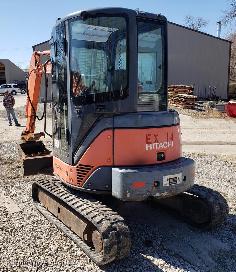 image for item DF3335 2008 Hitachi ZX35U mini excavator