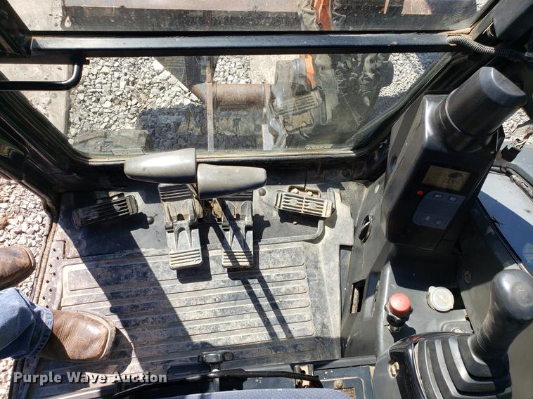 image for item DF3335 2008 Hitachi ZX35U mini excavator