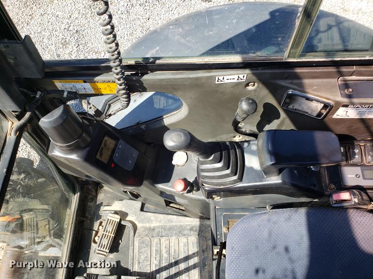 image for item DF3335 2008 Hitachi ZX35U mini excavator