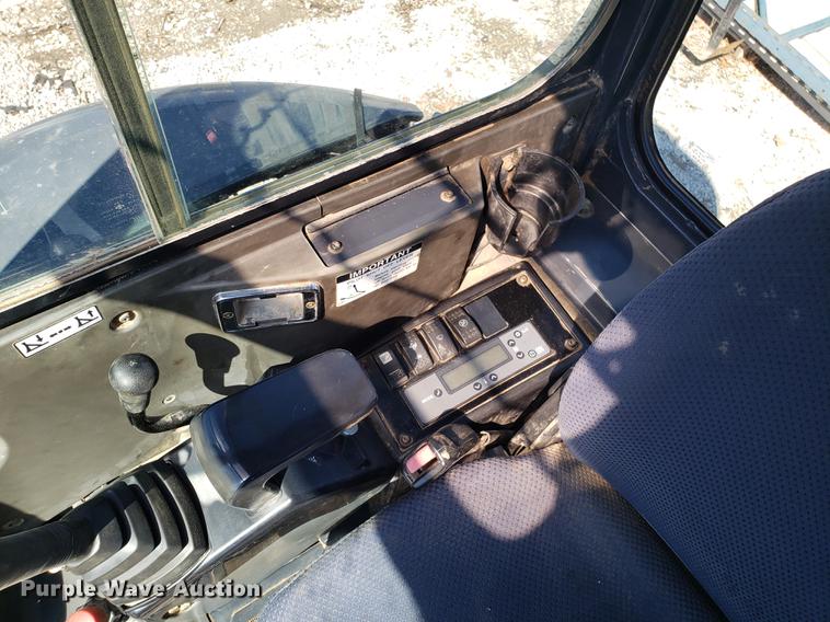 image for item DF3335 2008 Hitachi ZX35U mini excavator