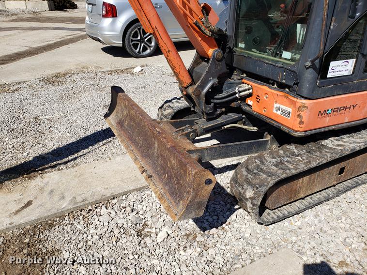 image for item DF3335 2008 Hitachi ZX35U mini excavator