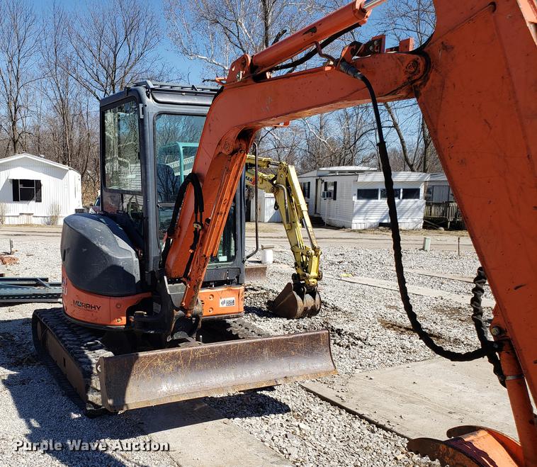 image for item DF3335 2008 Hitachi ZX35U mini excavator