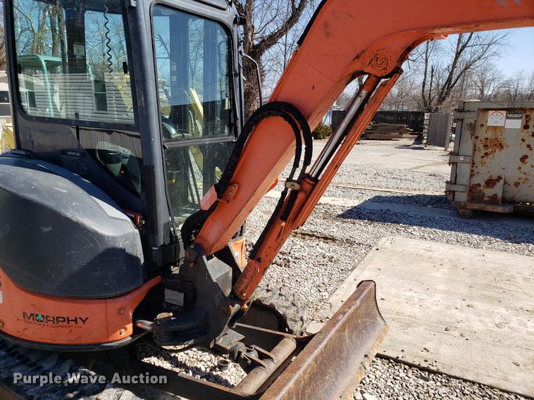 image for item DF3335 2008 Hitachi ZX35U mini excavator