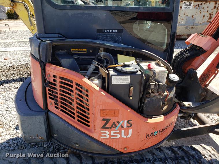 image for item DF3335 2008 Hitachi ZX35U mini excavator