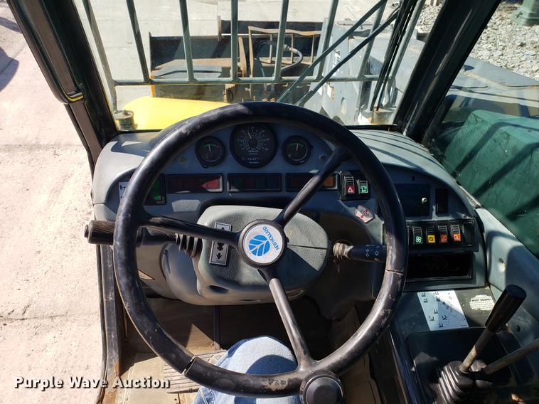 image for item DF3336 New Holland LM430 telehandler