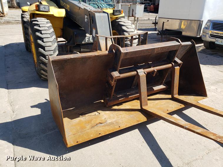 image for item DF3336 New Holland LM430 telehandler