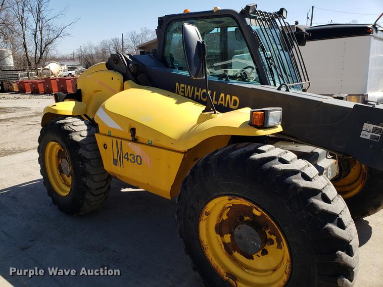 image for item DF3336 New Holland LM430 telehandler