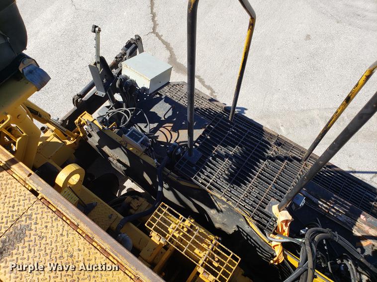 image for item DF3360 2002 Caterpillar AP-1055B paver