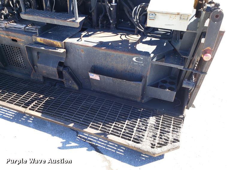 image for item DF3360 2002 Caterpillar AP-1055B paver