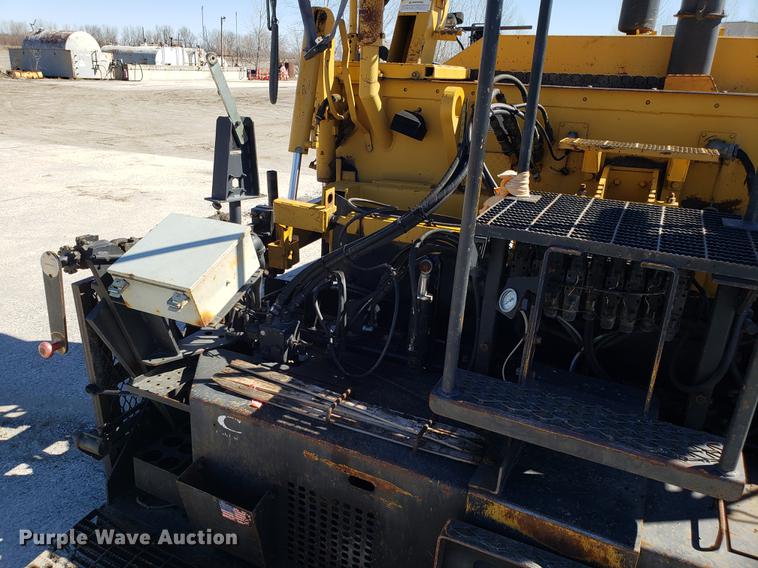 image for item DF3360 2002 Caterpillar AP-1055B paver