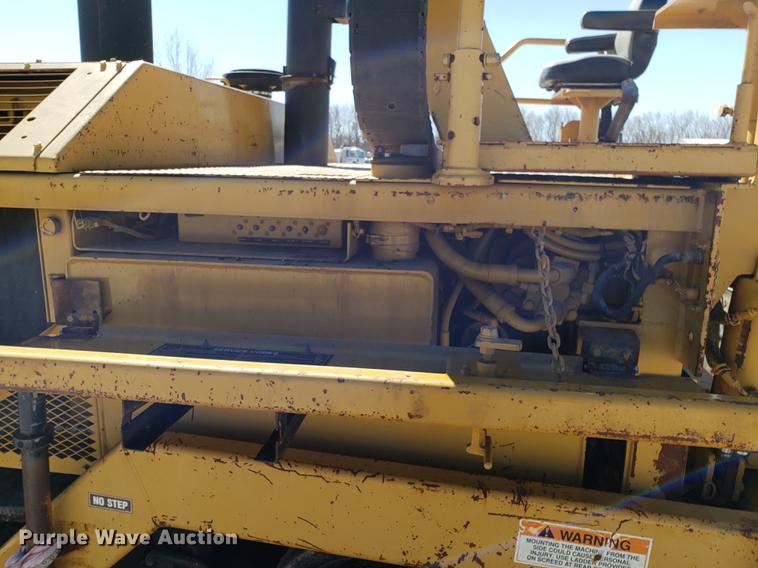 image for item DF3360 2002 Caterpillar AP-1055B paver