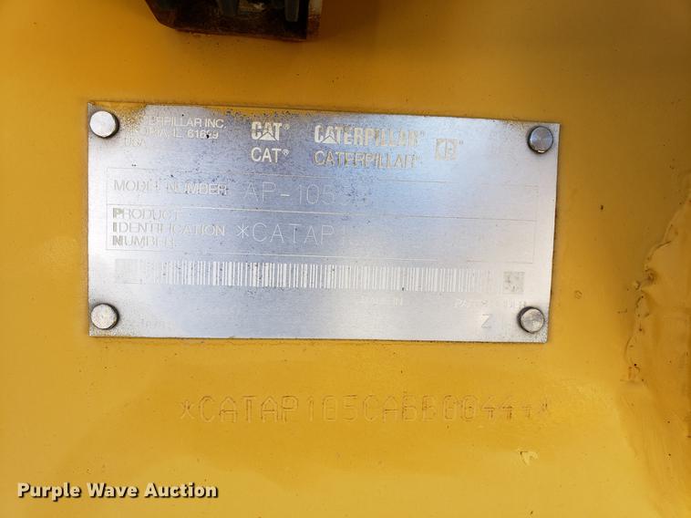 image for item DF3360 2002 Caterpillar AP-1055B paver