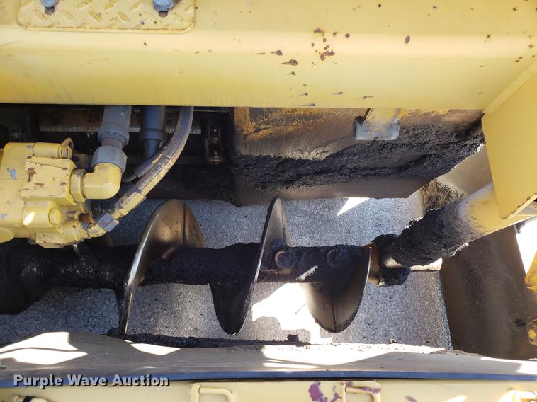 image for item DF3360 2002 Caterpillar AP-1055B paver