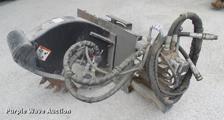 image for item DF7142 2012 Coneqtec Universal FS7220 rock saw