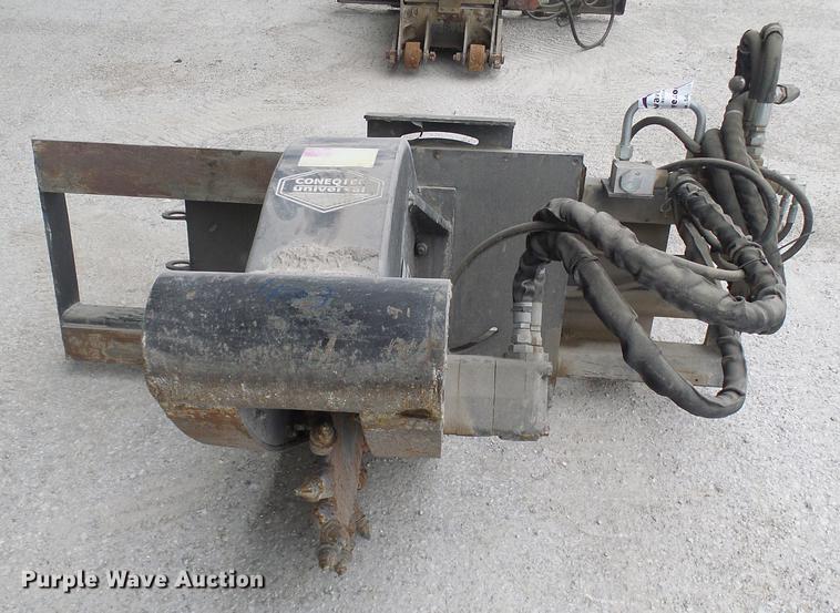 image for item DF7142 2012 Coneqtec Universal FS7220 rock saw