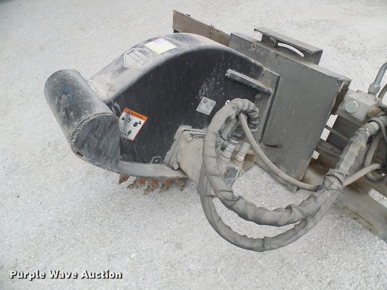 image for item DF7142 2012 Coneqtec Universal FS7220 rock saw