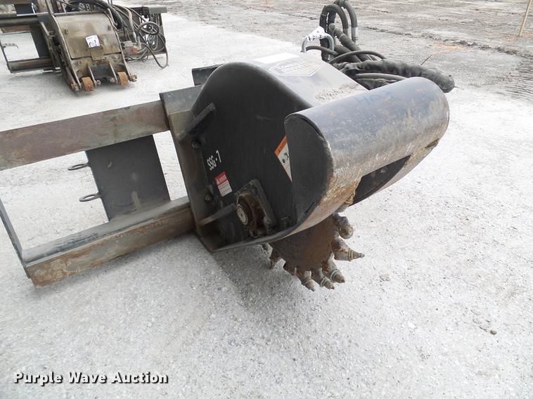 image for item DF7142 2012 Coneqtec Universal FS7220 rock saw