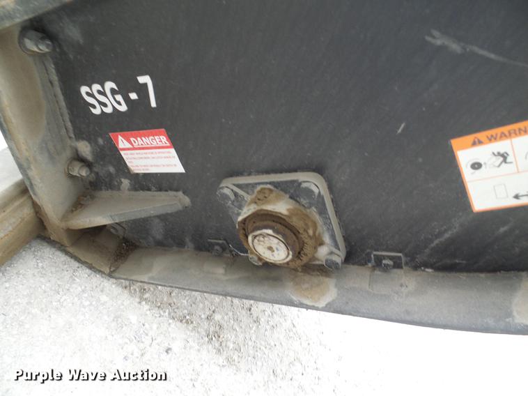 image for item DF7142 2012 Coneqtec Universal FS7220 rock saw