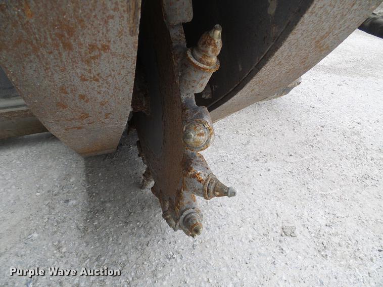 image for item DF7142 2012 Coneqtec Universal FS7220 rock saw