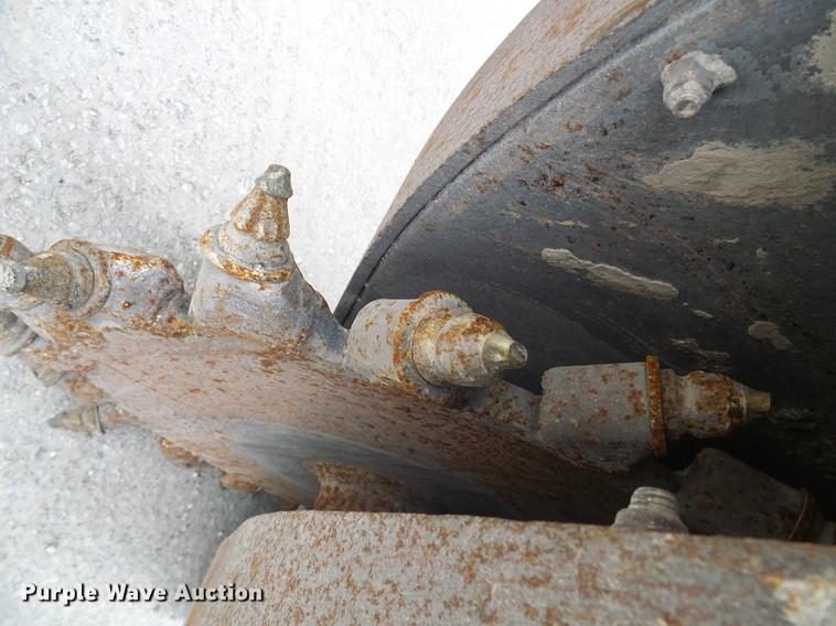 image for item DF7142 2012 Coneqtec Universal FS7220 rock saw