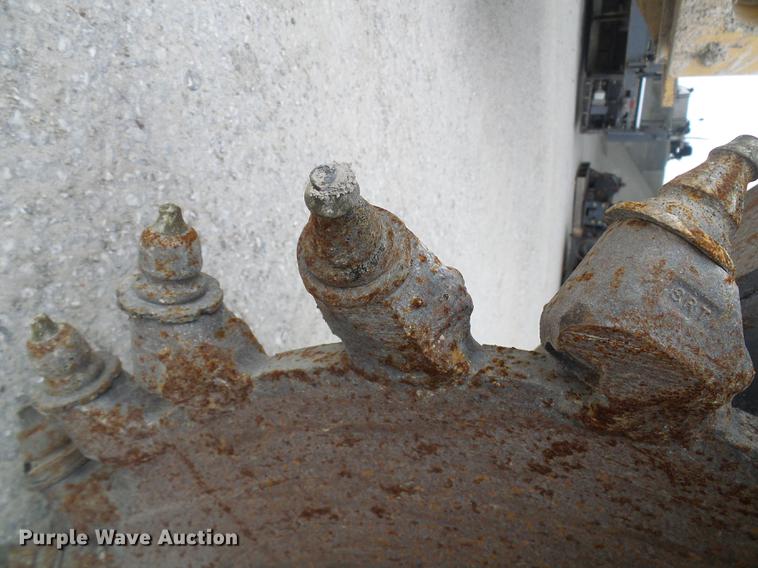 image for item DF7142 2012 Coneqtec Universal FS7220 rock saw