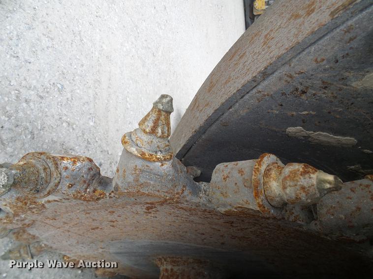 image for item DF7142 2012 Coneqtec Universal FS7220 rock saw