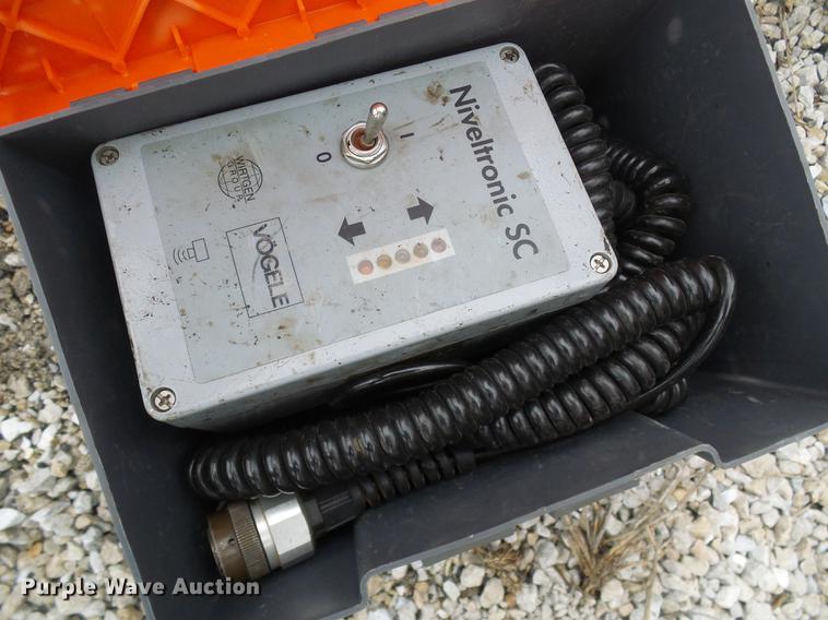 image for item DF7144 2007 Vogele Super 700 paver