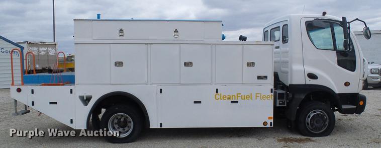 image for item DF7152 2010 Smith utility bed truck