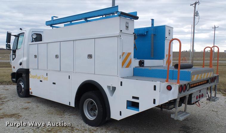 image for item DF7152 2010 Smith utility bed truck