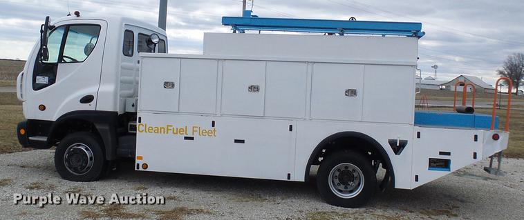 image for item DF7152 2010 Smith utility bed truck