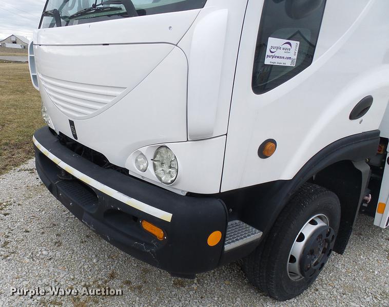 image for item DF7152 2010 Smith utility bed truck