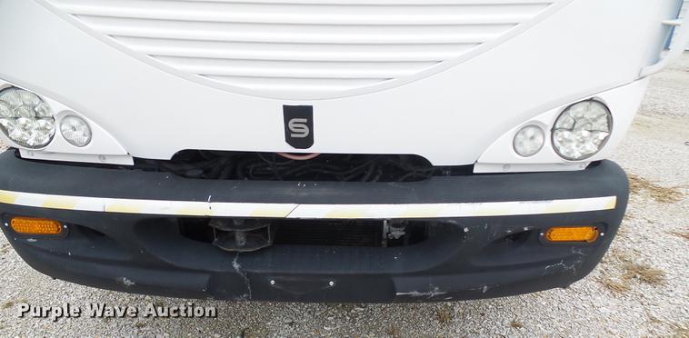 image for item DF7152 2010 Smith utility bed truck