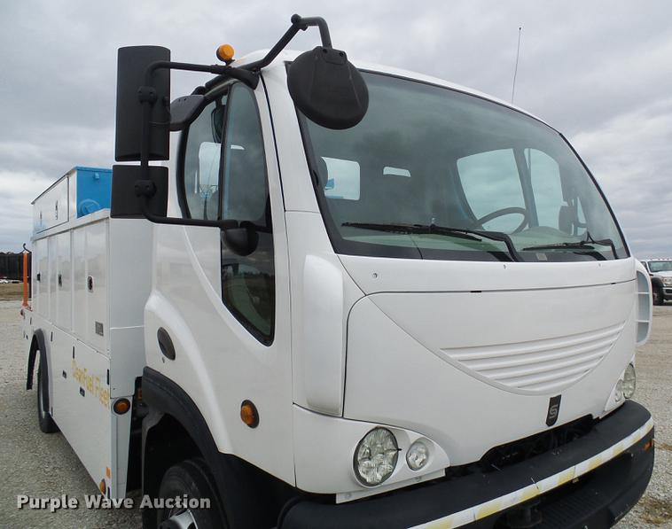 image for item DF7152 2010 Smith utility bed truck