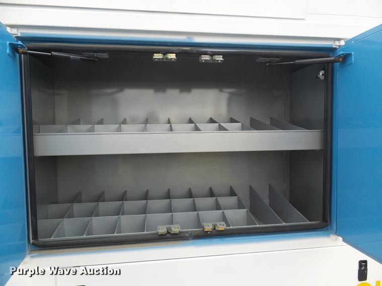 image for item DF7152 2010 Smith utility bed truck