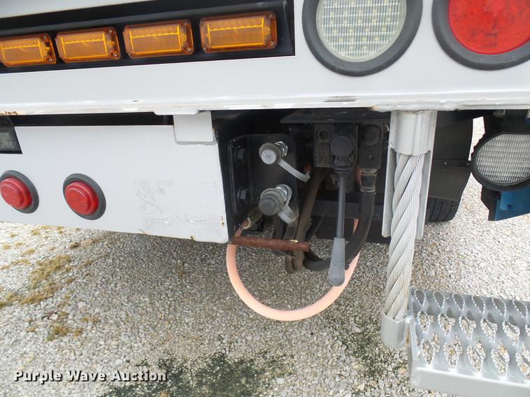 image for item DF7152 2010 Smith utility bed truck