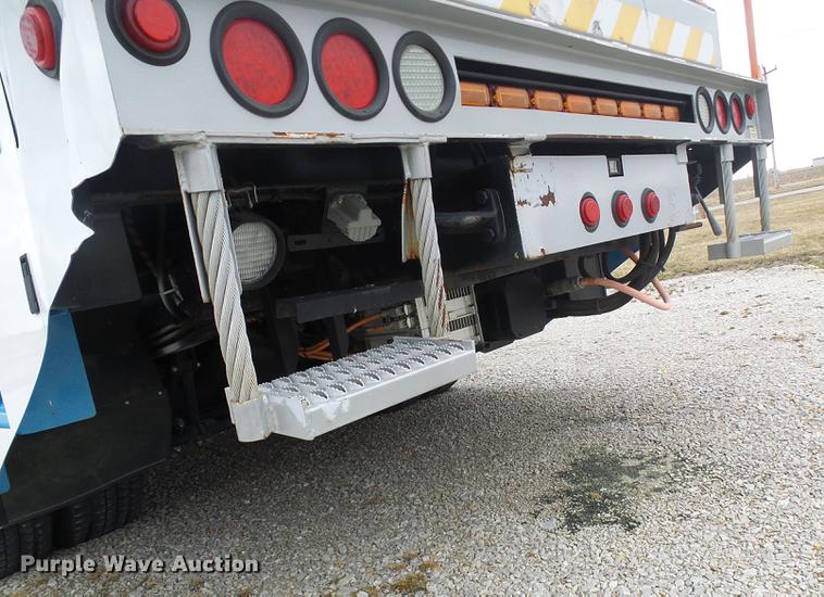 image for item DF7152 2010 Smith utility bed truck