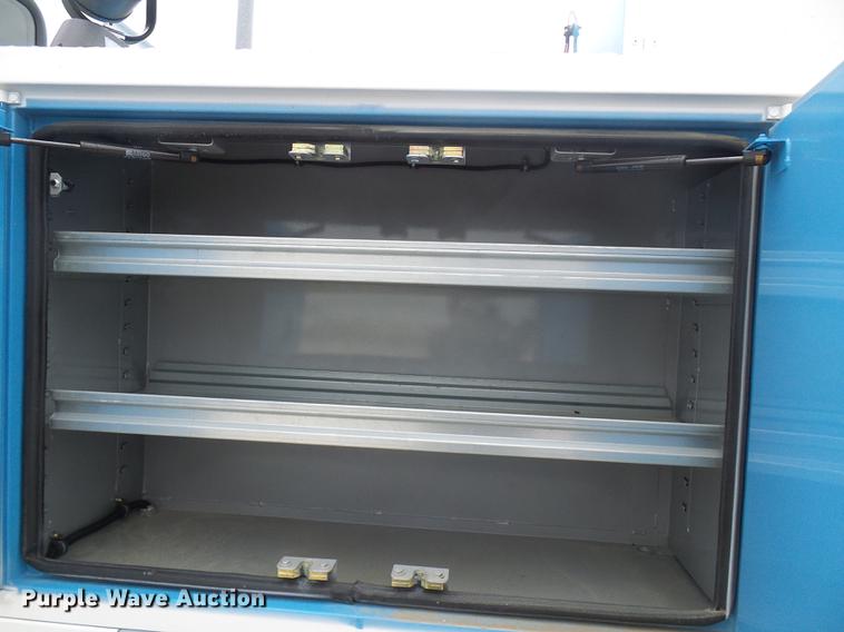 image for item DF7152 2010 Smith utility bed truck