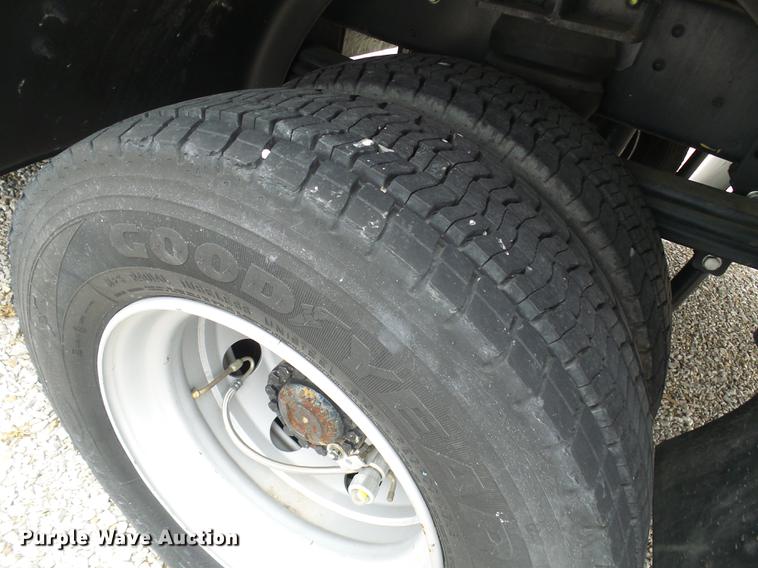 image for item DF7152 2010 Smith utility bed truck