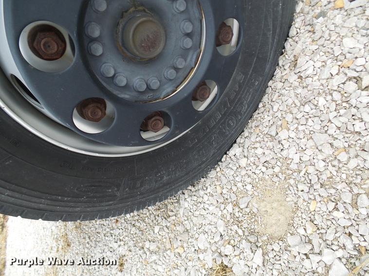 image for item DF7152 2010 Smith utility bed truck